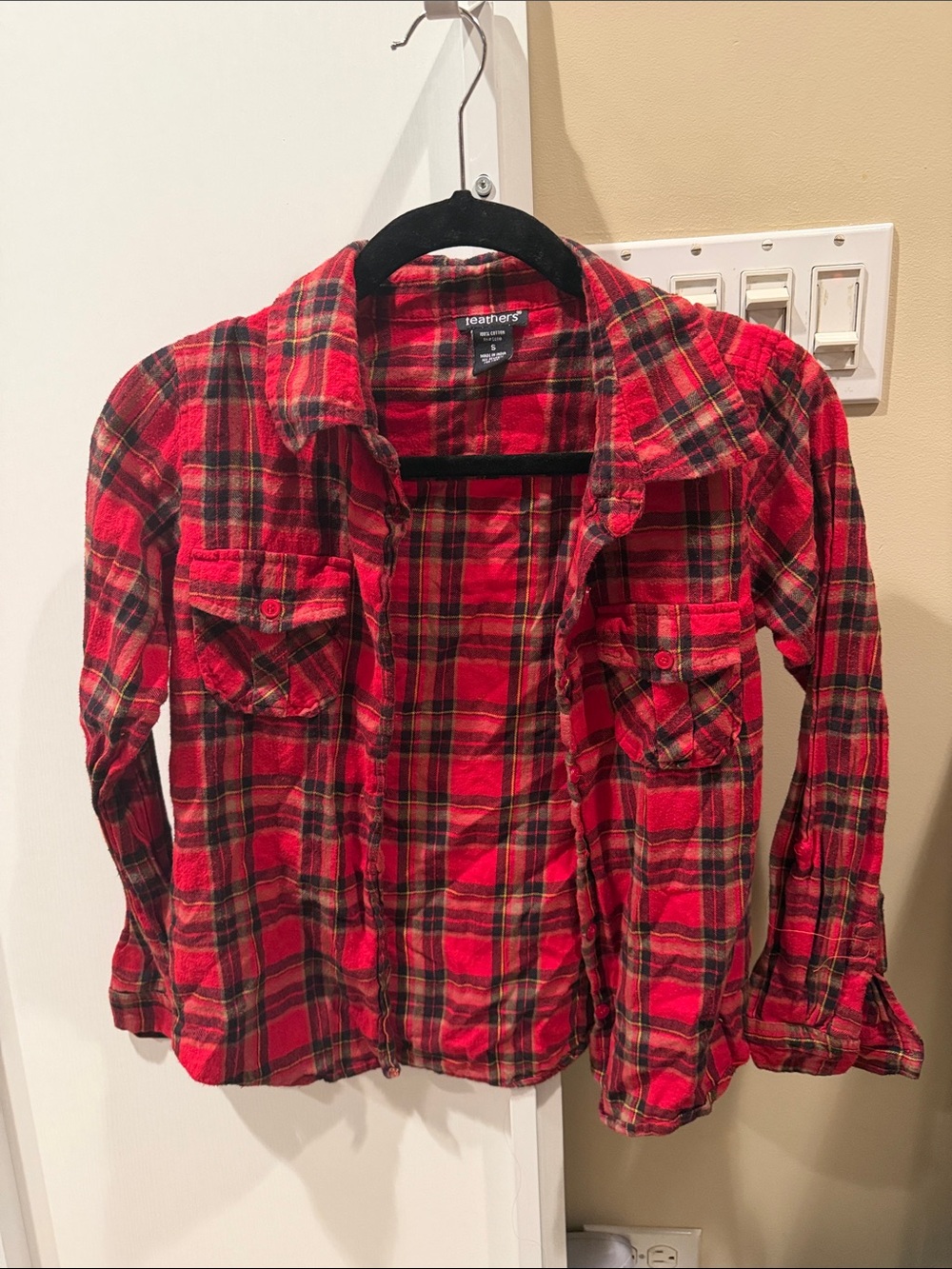 feathers Red and Black Plaid Button-Up Shirt Women Size Small
